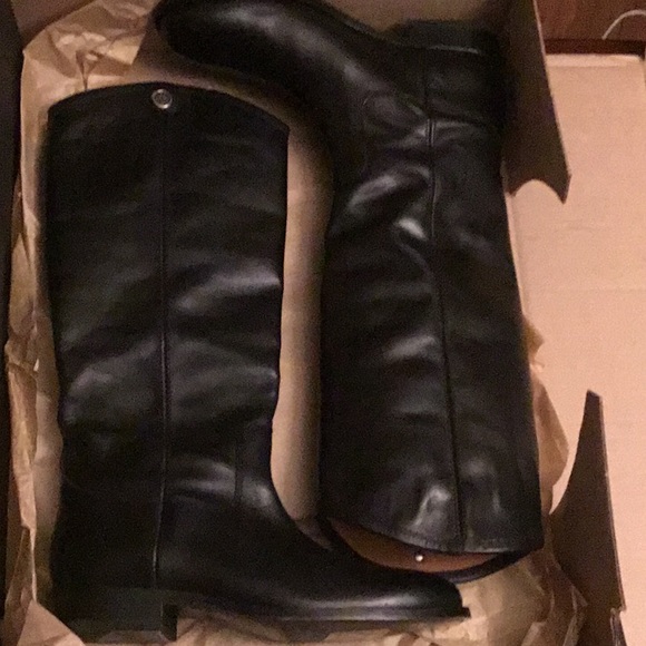 NEW⭐️FRYE⭐️Tall Leather boots in black size 7 - Picture 8 of 8